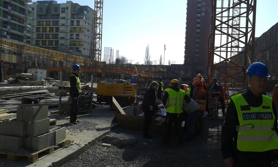 2016-2-12-926nelegálové Praha 12.jpg